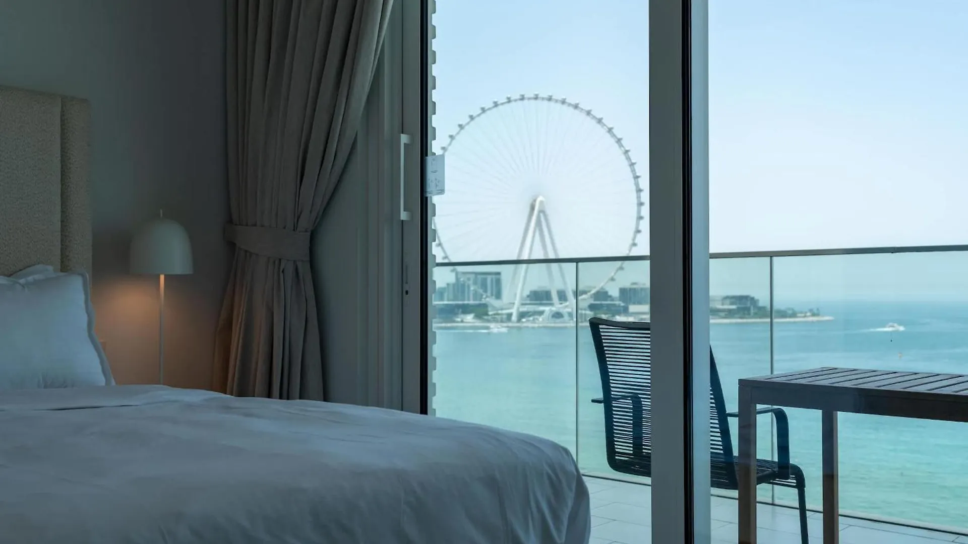 Bnbnova - Sea View 2Br - Jbr Beachfront & Marina Walk Dubaj 0*,  Spojené arabské emiráty